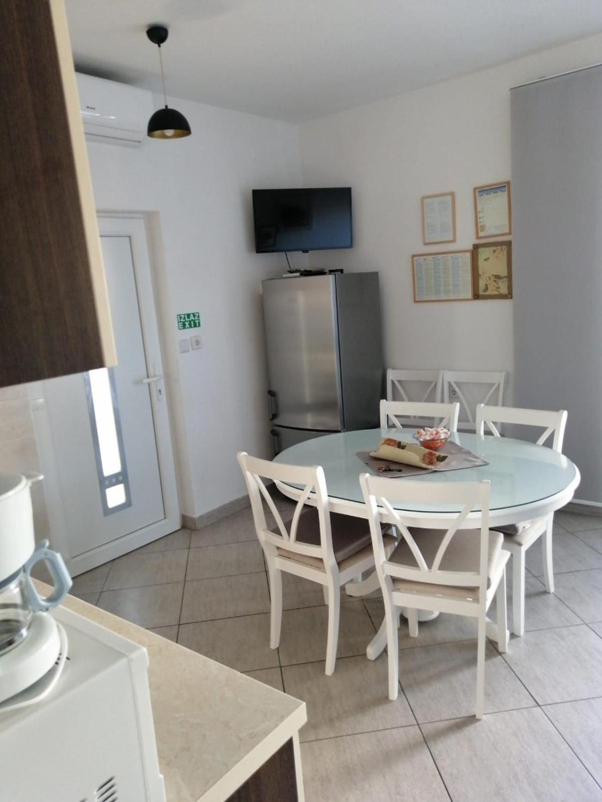 Apartments Kursan Seget Vranjica Exteriér fotografie